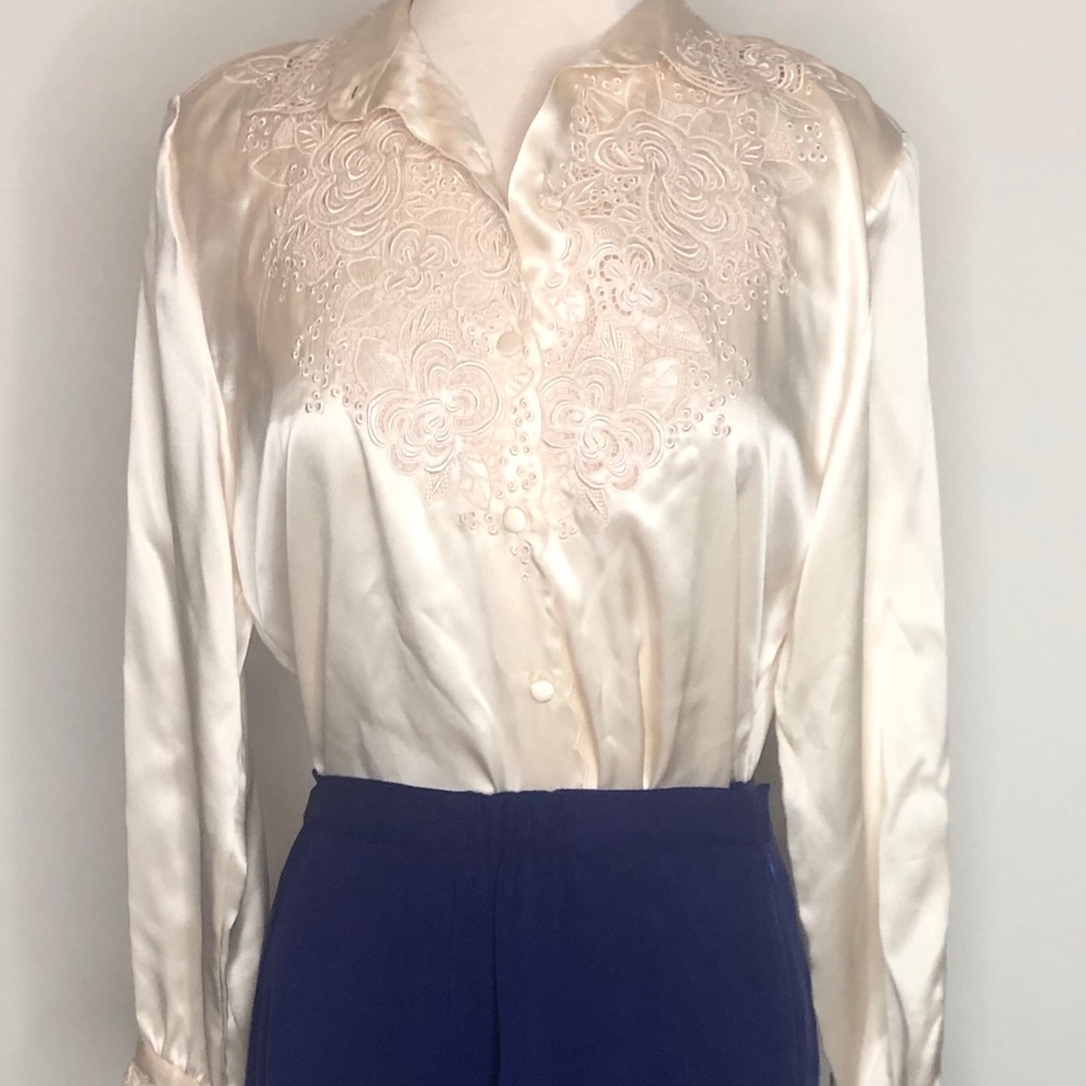 Vintage Silk 30s Scalloped Button-up
